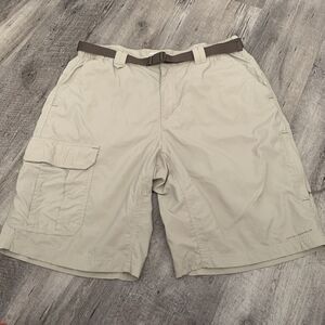 COLUMBIA FIELD GEAR Belted Nylon Shorts Mens Large Beige Lightweight Cargo